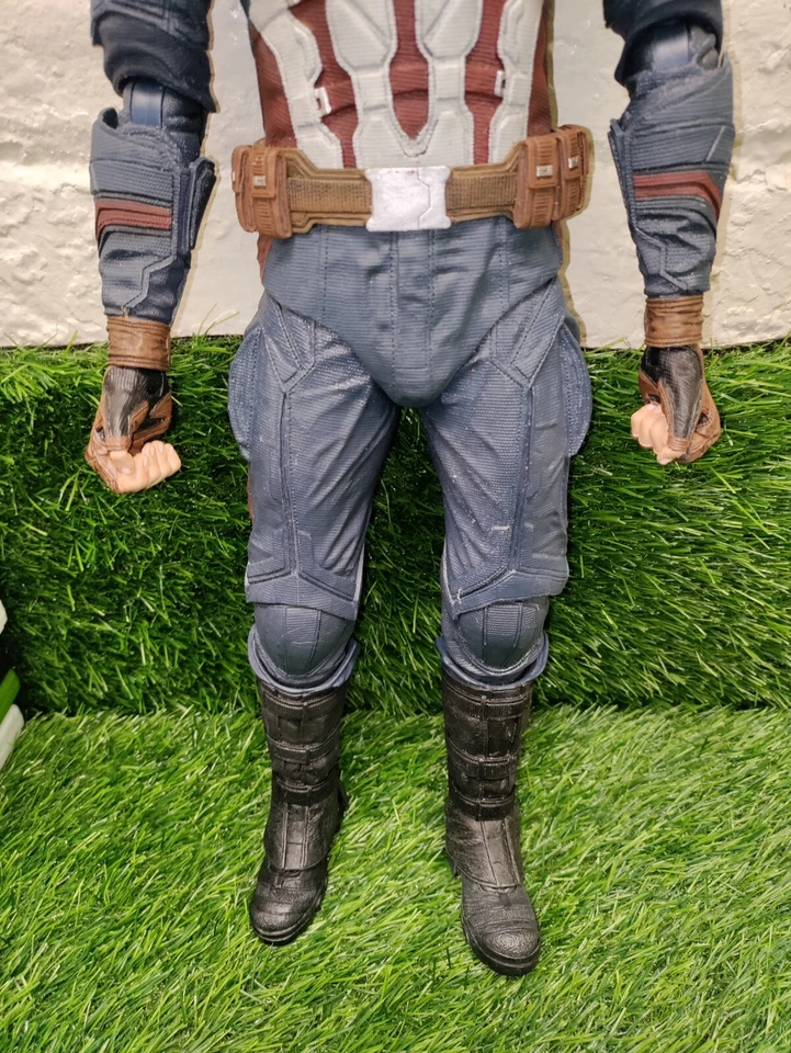 Фигурка NECA 18 дюймов масштаб 1/4 Captain America Civil War - Изображение 3 из 4