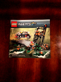 LEGO Agents: Swamp Raid (8632) W/INSTRUCTIONAL MANUAL (no figures) MISSION 2.0