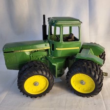 Vintage Ertl John Deere Articulated 4WD Tractor w/ Dual Wheels Diecast
