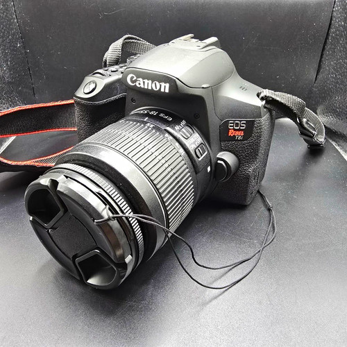 Canon EOS Rebel T8i 24.1MP DSLR Black w/ EF-S 18-55mm Lens USB HDMI *BLANK LCD*