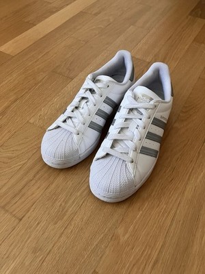 adidas Superstar Größe 38 2/3 Weiß Silber