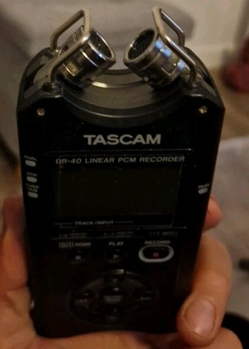Tascam DR‑40 (Used but Gloriously Functional - Picture 6 of 10