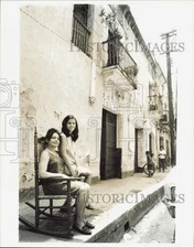 1970 Press Photo Women pose at Avenue de Las Damas in the Dominican Republic