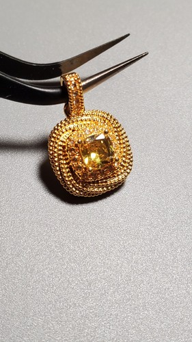 1.16 CT CREATED YELLOW DIAMOND & WHITE SAPPHIRE 18KT SOLID Y GOLD HOLLOW PENDANT - Picture 5 of 22