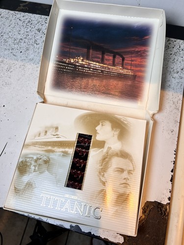 coffret collector Titanic James Cameron VHS-Video VF Pellicule du Film 8 Cartes - Photo 3/4