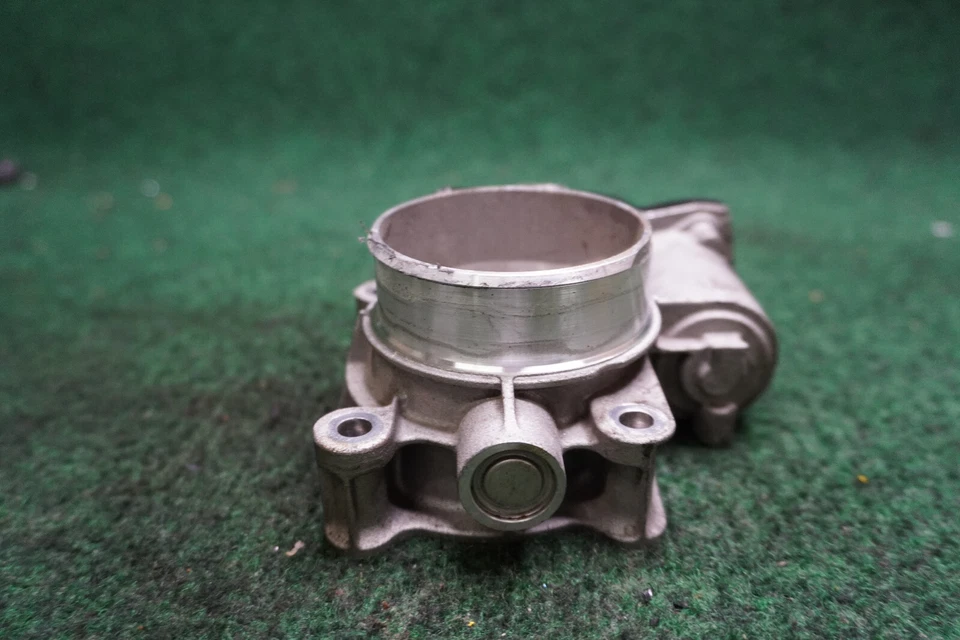 GMC TERRAIN 2017 2,4 L carrocería del acelerador OEM 12669146AA Foto 4 de 4