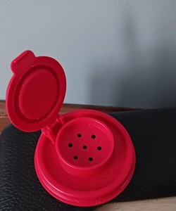 Tupperware 628 629 Used Replacement Red Shaker Lid