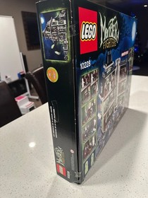 LEGO Monster Fighters: Haunted House (10228) Retired New