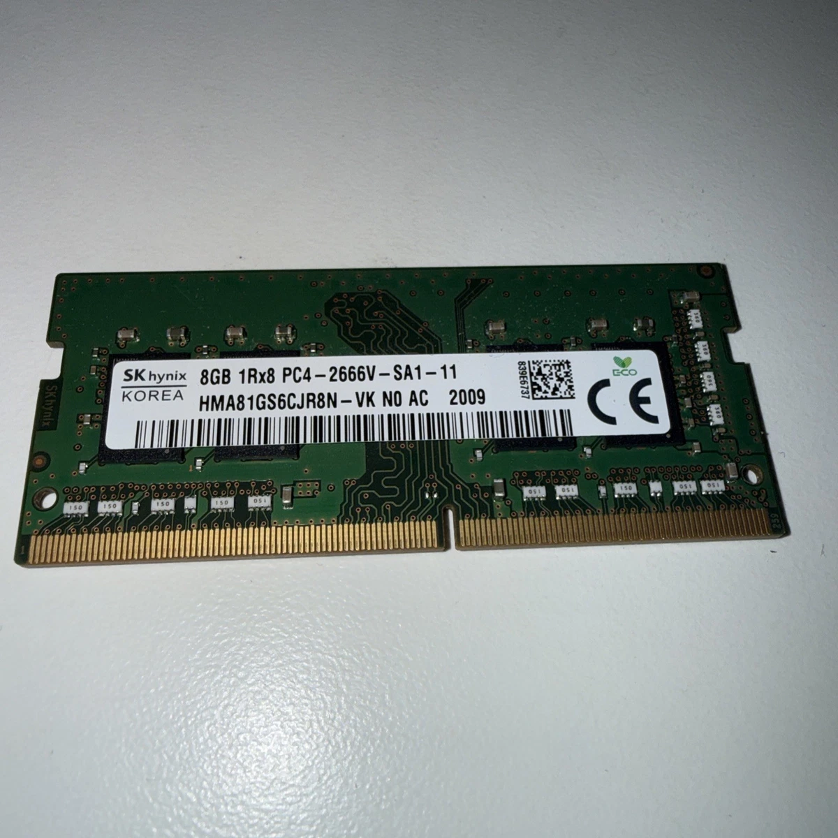SK hynix Computer PC4-21300 (DDR4-2666) Bus Speed Memory (RAM) for