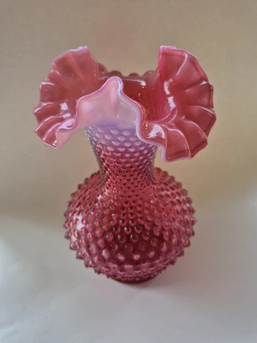 VINTAGE FENTON CRANBERRY OPALESCENT HOBNAIL CRIMPED EDGE 11" VASE CIRCA 1970S