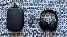 Bose QC35 ii Quiet Comfort Wireless Noise Cancelling Headphones Black + Case