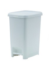 Papelera delgada de plástico de 4 galones/15 L con tapa escalonada, cubo de basura, blanco