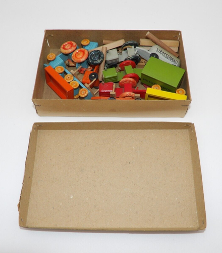 Vintage Dregeno German Democratic Republic Miniature Wood Toy Play Set #6132 - Picture 4 of 10
