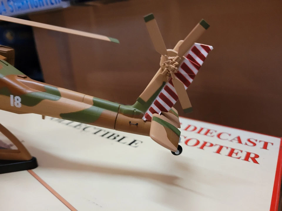 Model Power AH-64 Apache Hubschrauber IDF/AF Israel Desert Camouflage 1:48 - Bild 3 von 4