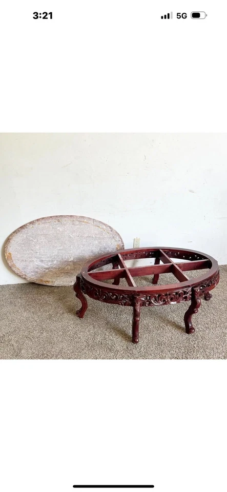 Mesa de centro ovalada china de palo de rosa tallada a mano con tapa de mármol rosa Foto 2 de 4