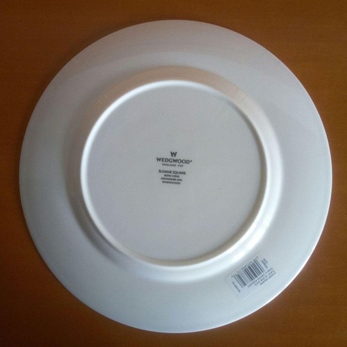 Unused Wedgwood 4 Piece Place Set of 2 - Sloane Square - Picture 18 of 20