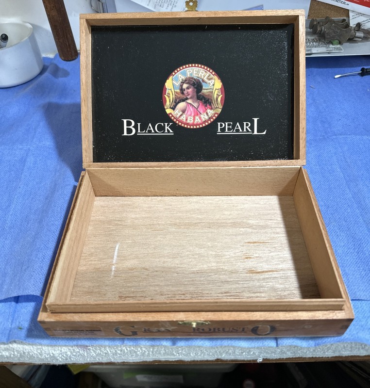 Vintage Antique Cigar Wooden Box Black Pearl La Perla  Habana Gran Robust