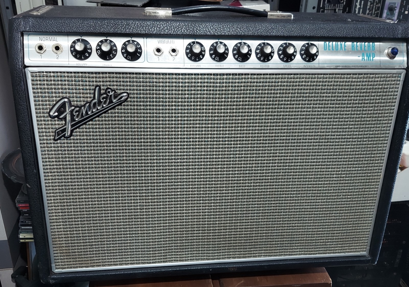 VINTAGE 1967 FENDER DELUXE REVERB AMP 1966 TRANSFORMERS SILVERFACE DRIPRAIL NICE