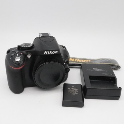 Nikon D5200 Digital SLR Camera Body Black TOP MINT Shutter