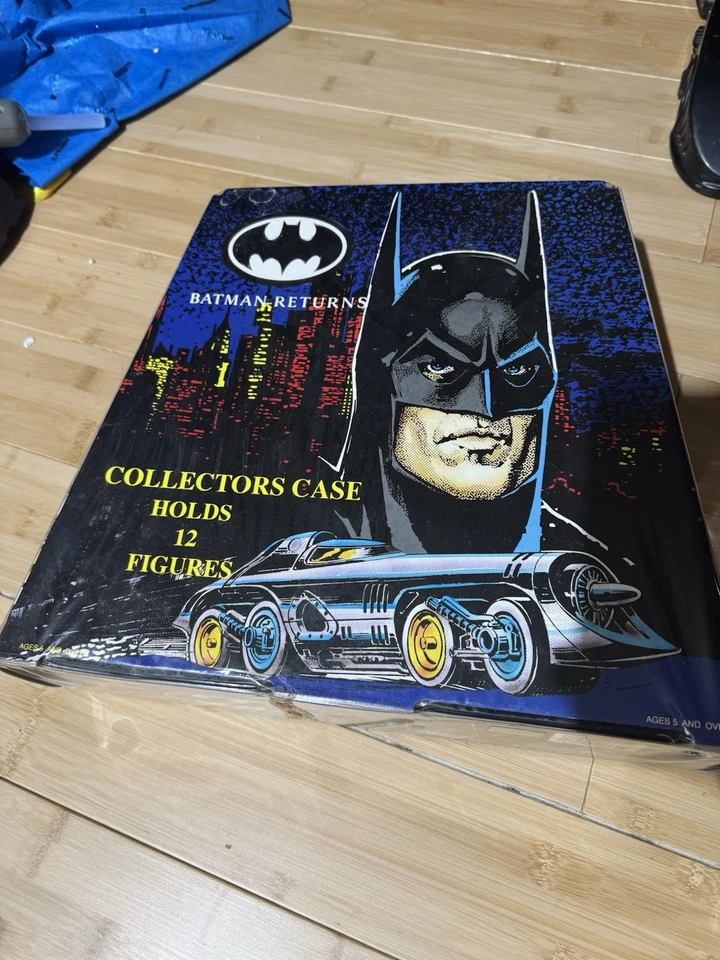 Lote De Colección Años 90 Kenner Batman Returns BTAS Figuras de Acción Accesorios Vehículos Foto 2 de 4