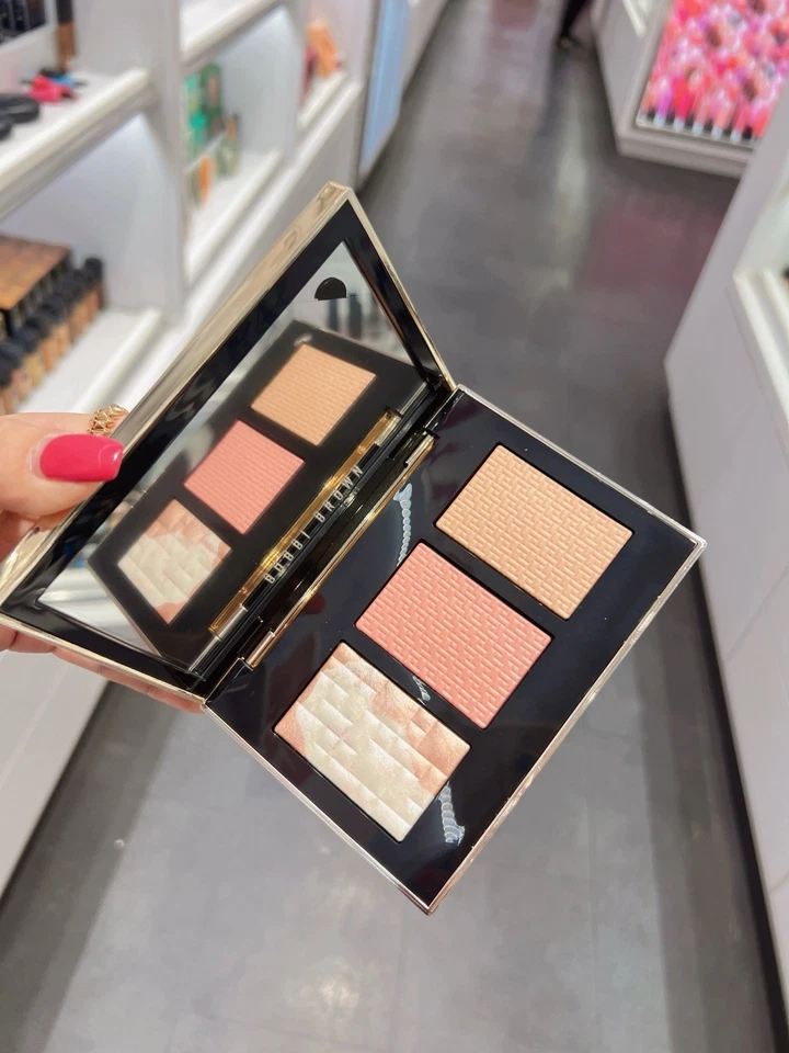 Bobbi Brown Sculpt & Glow Palette, Blush+Contour+Highlighter, LIGHT, New In Box - Image 3 of 4