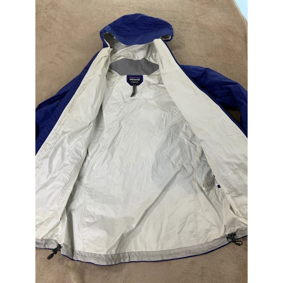 Chaqueta de lluvia Patagonia h2no Torrentshell para mujer talla mediana púrpura usada en excelente estado Foto 4 de 4