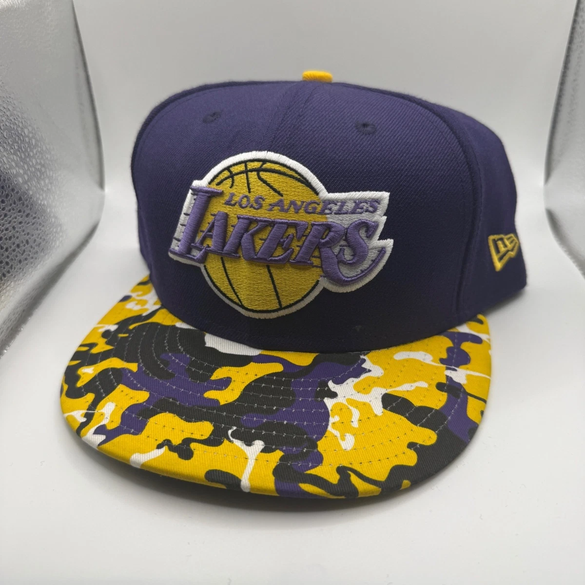 New Era 7 3/4 Size Los Angeles Lakers NBA Fan Apparel & Souvenirs
