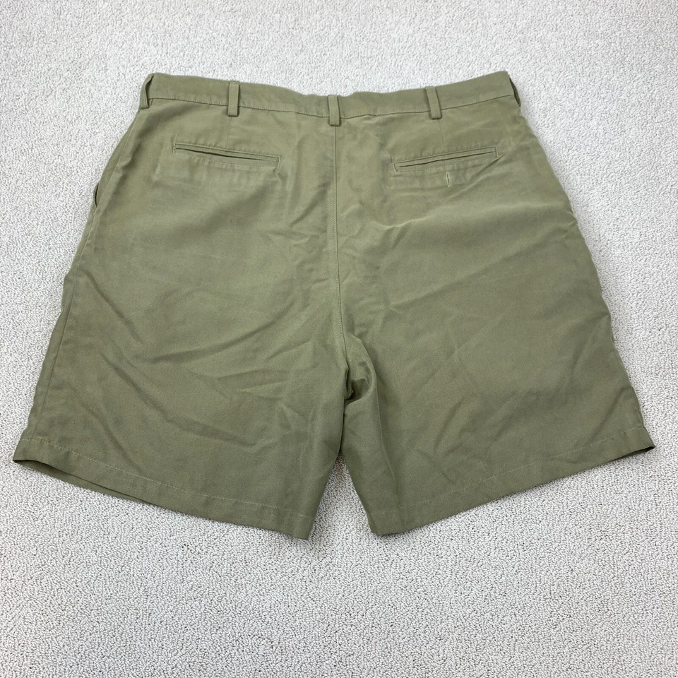 Croft & Barrow Pleated Front Chino Shorts Men's Waist 40 Solid Green 8" - Image 3 of 4