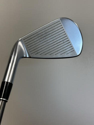 Nice Srixon ZX5 MK II Forged 8 Iron Steelfiber i95 Aerotech Graphite Stiff Flex - Picture 3 of 11