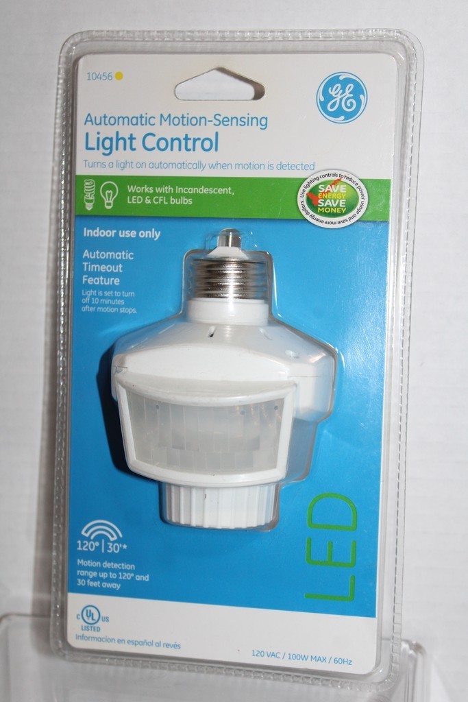 GE Automatic Motion-Sensing Light Control For Indoor Use #10456 - New