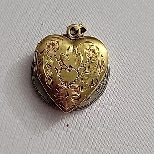 Vintage Floral 14kt Yellow Gold Heart Locket Solid - Picture 8 of 11