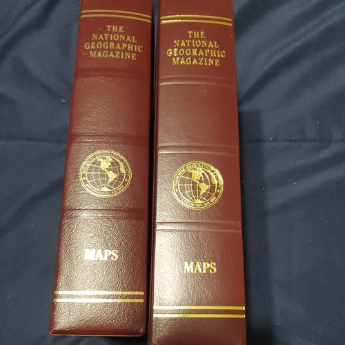 (2) National Geographic 26 Maps And Faux Leather Case Vintage Set