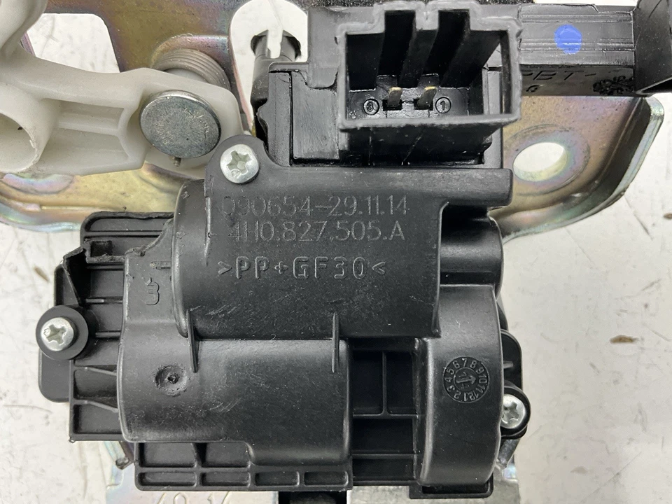 Оригинальный привод замка крышки багажника Audi A6 2016 4H0827505A - Изображение 4 из 4