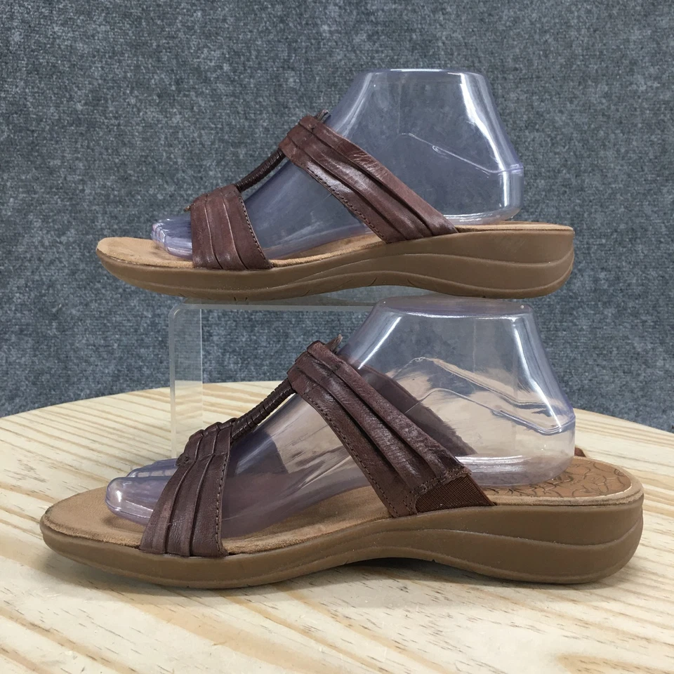 Sandalias BareTraps para mujer 11 M Justee Slide cuero marrón punta abierta tacones de cuña Foto 2 de 4