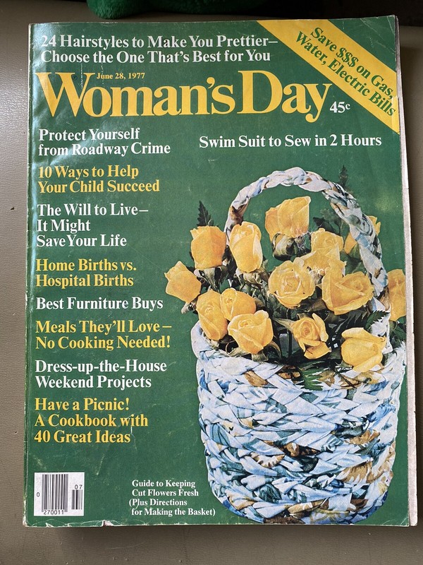 Woman's Day Magazine June 28 1977 Weekend Projects, Sew a Swimsuit, Cookbook 