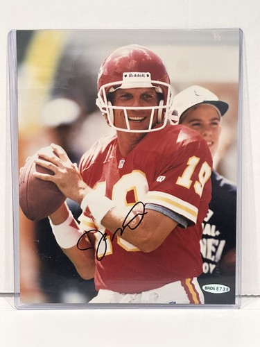 Upper Deck UDA Joe Montana Signed 8x10 Photo w/UDA Holder (Hologram Only) HOF - Picture 3 of 6