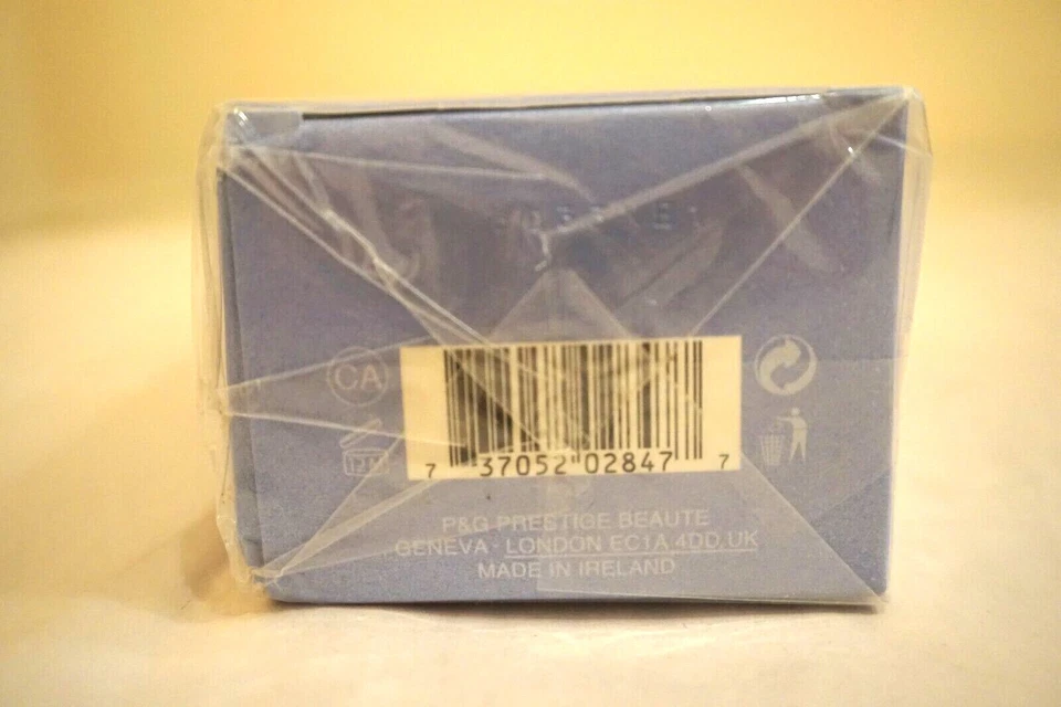 Lacoste Inspiration Shower Gel 150 ml  5.0 oz for Women - Image 3 of 4