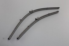 Set spazzole tergicristallo anteriori originali Audi Q7 Q8 RSQ8 (RHD) 4M8998002C