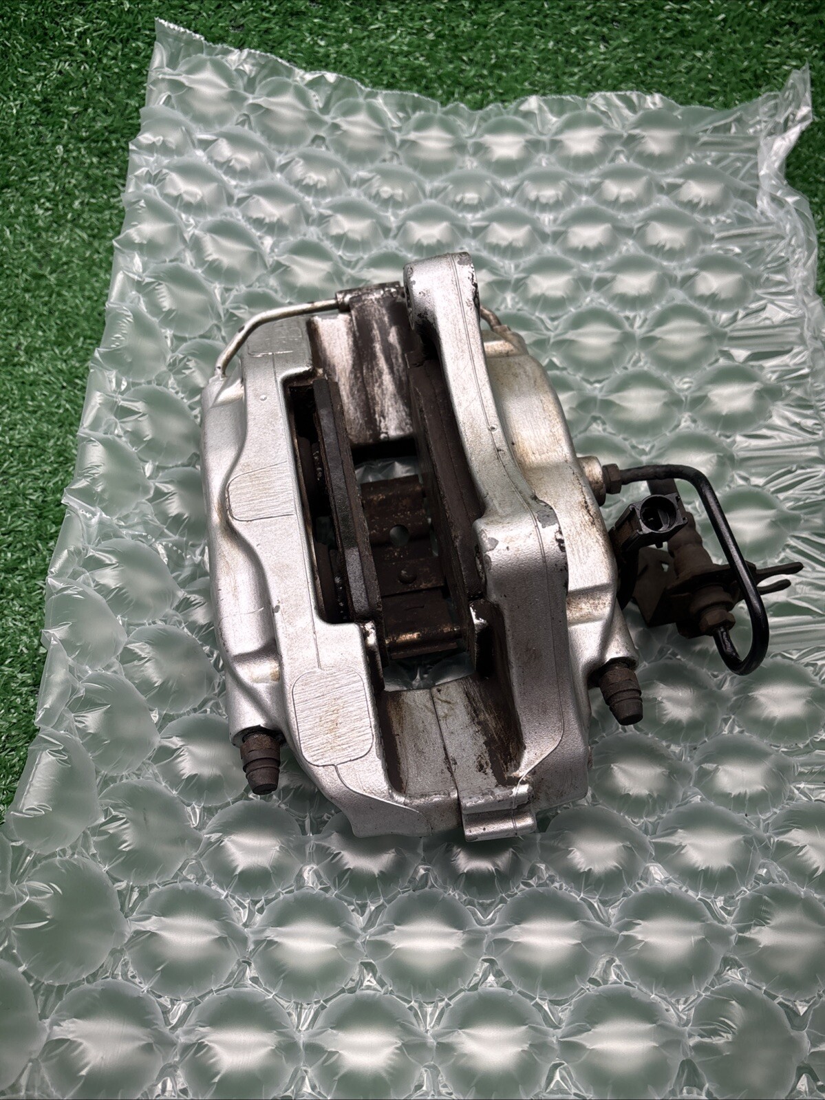 MASERATI Quattroporte REAR LEFT DRIVER SIDE BRAKE CALIPER OEM 2014 - 2016