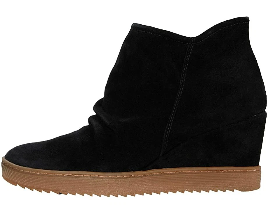 Sofft wedge best sale boots