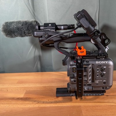 Sony Cinema Line FX6 Full-Frame Camera Body ILME-FX6 4K
