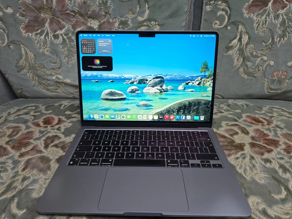 Apple MacBook Air 13" M3 · 24GB · 512GB, photo 1 of 5
