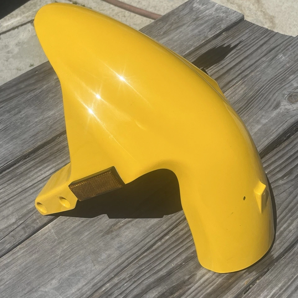 2001 Ducati ST4 желтый переднее крыло - Изображение 2 из 2