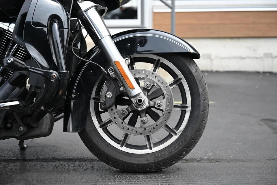 2016 Harley-Davidson FLTRU - Road Glide Ultra - Image 3 of 4