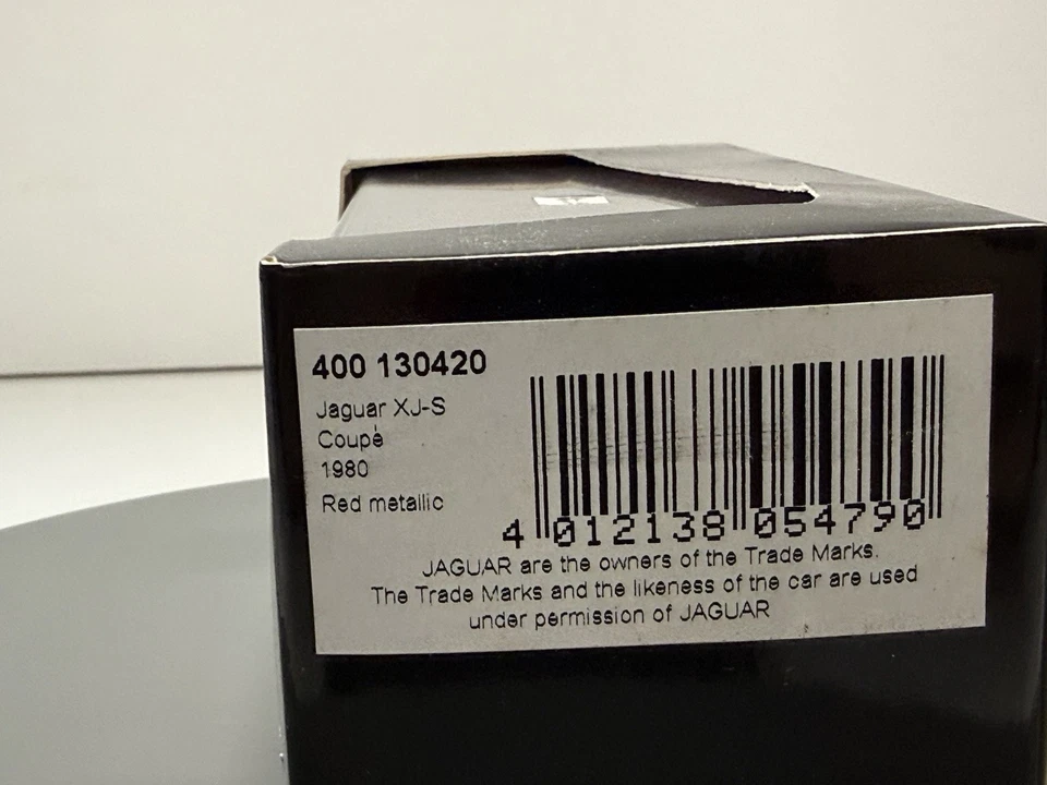 MINICHAMPS 1/43 Jaguar XJ-S Coupe 1980 Red (AUTOART SOLIDO LOOSMART IXO EDICOLA) - Immagine 4 di 4