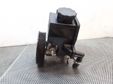 Pompe direction assistée Mercedes 208