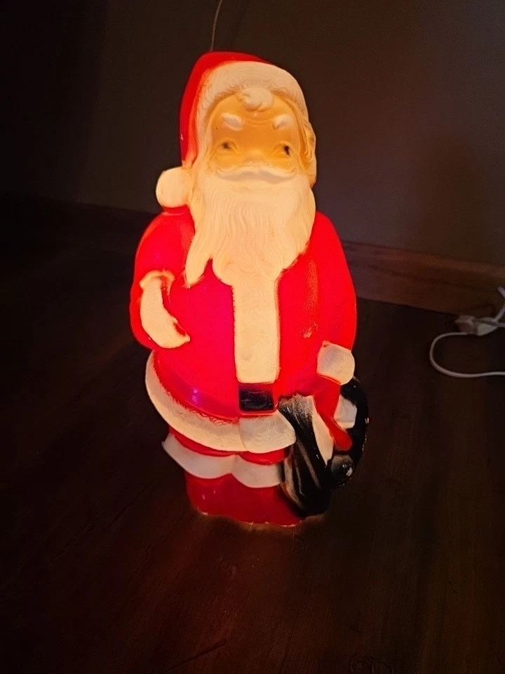 1968 Year Manufactured Collectible Holiday & Seasonal Figurines