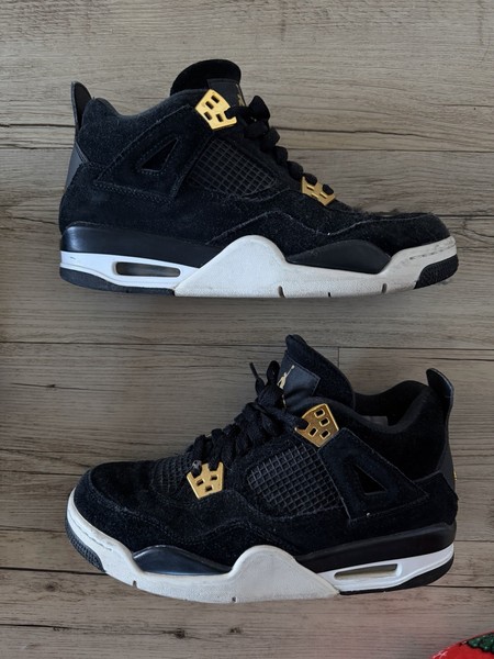 Jordan 4 Retro Royalty