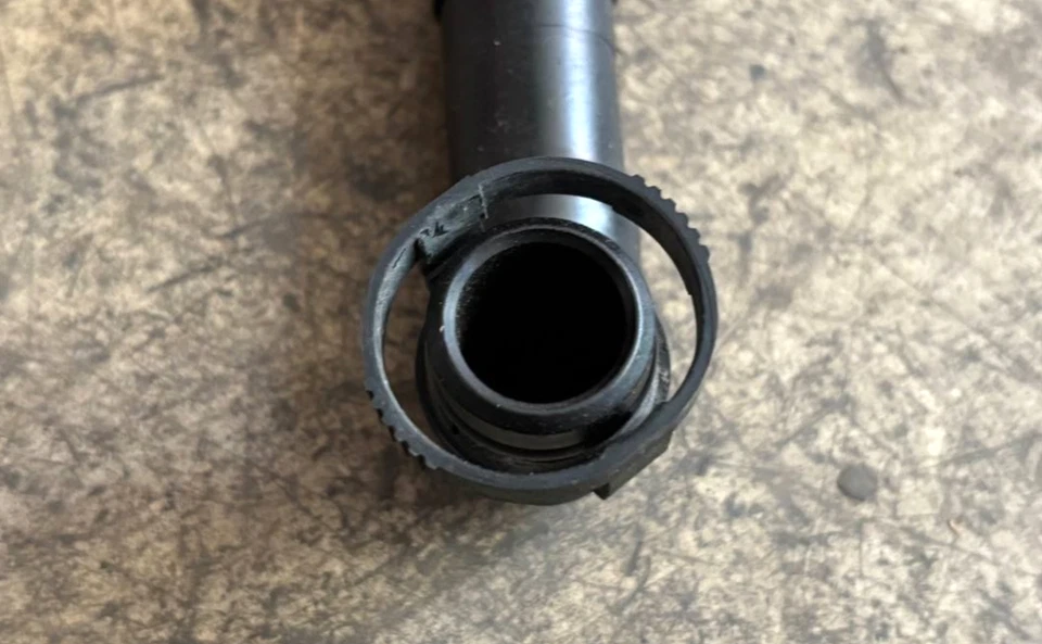 Tubo de conexión manguera Audi A4 B5 V6 tubo 078133817E bomba de aire secundaria Foto 3 de 4