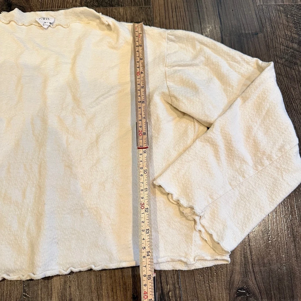 Camisa Zara Niñas Crema Crop Dobladillo Crudo, Talla: 13-14 Foto 4 de 4